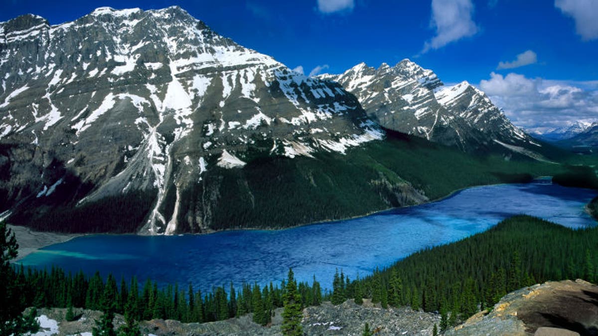 lake, mountains in British Columbia